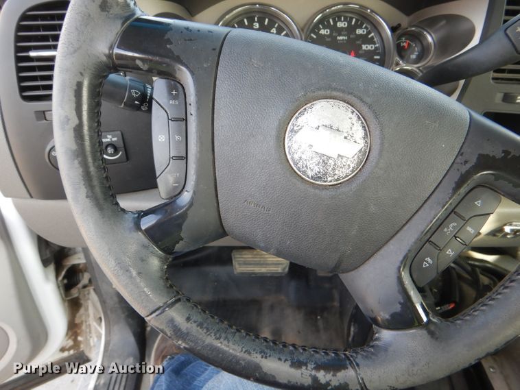 image for item DI2685 2012 Chevrolet Silverado 3500HD Ext. Cab utility bed pickup truck