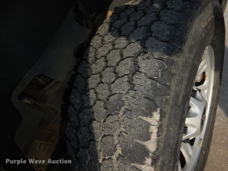 image for item DI2685 2012 Chevrolet Silverado 3500HD Ext. Cab utility bed pickup truck