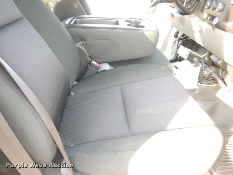 image for item DI2685 2012 Chevrolet Silverado 3500HD Ext. Cab utility bed pickup truck