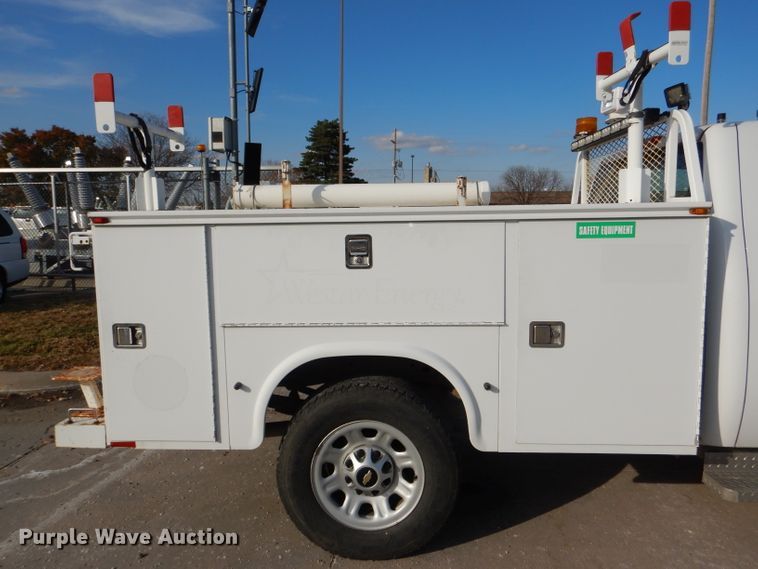 image for item DI2685 2012 Chevrolet Silverado 3500HD Ext. Cab utility bed pickup truck