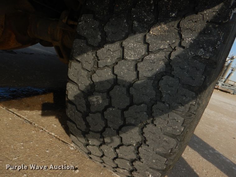 image for item DI2685 2012 Chevrolet Silverado 3500HD Ext. Cab utility bed pickup truck