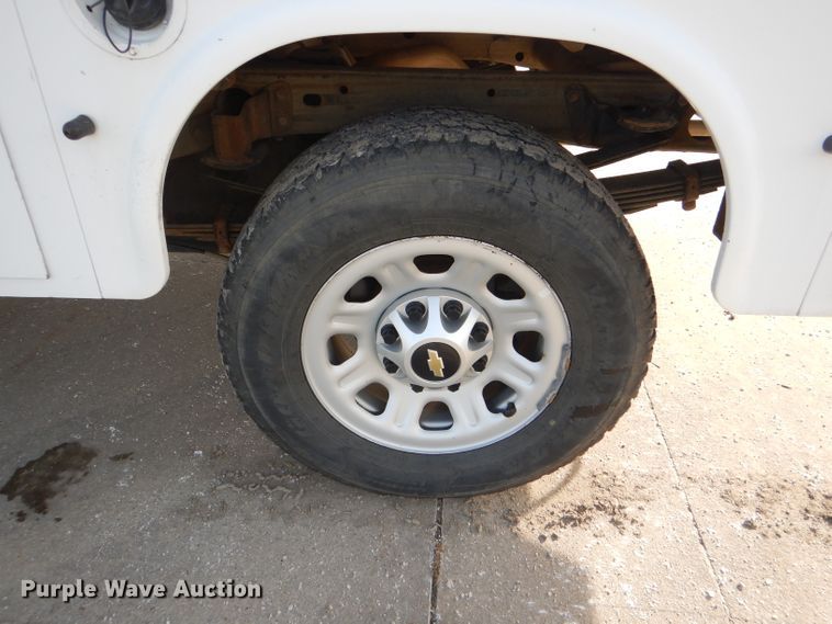 image for item DI2685 2012 Chevrolet Silverado 3500HD Ext. Cab utility bed pickup truck