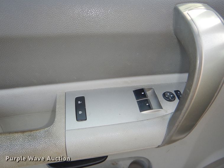 image for item DI2687 2007 Chevrolet Silverado 3500HD flatbed pickup truck