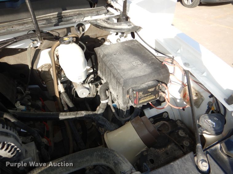 image for item DI2687 2007 Chevrolet Silverado 3500HD flatbed pickup truck