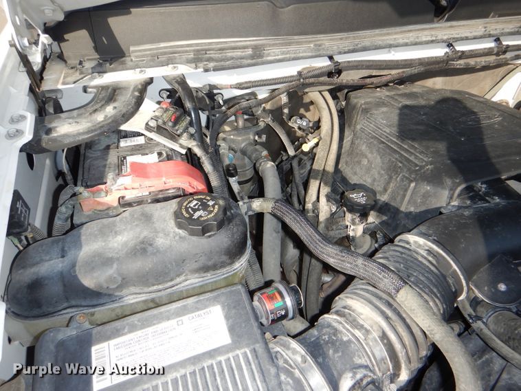 image for item DI2687 2007 Chevrolet Silverado 3500HD flatbed pickup truck