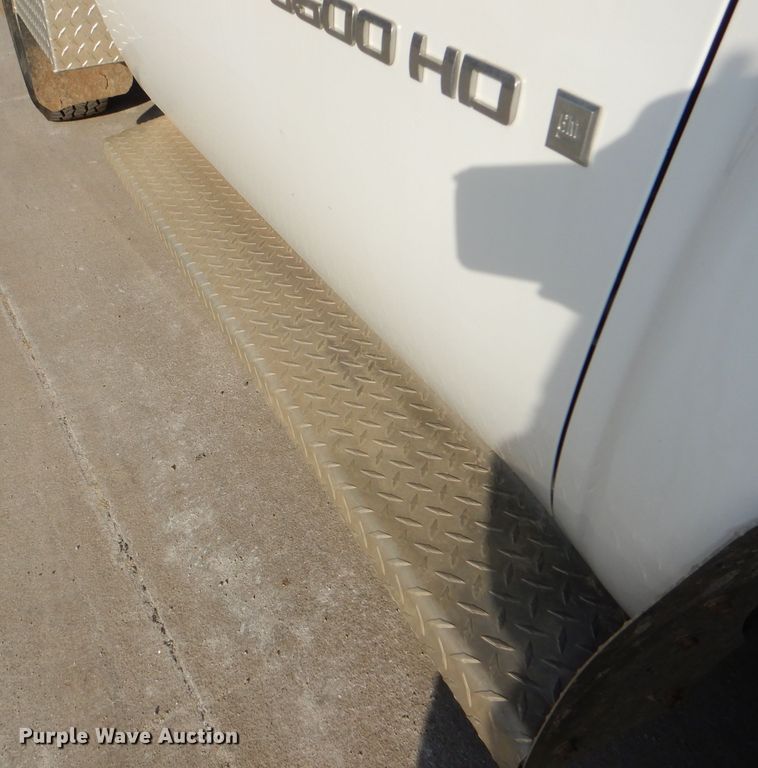 image for item DI2687 2007 Chevrolet Silverado 3500HD flatbed pickup truck