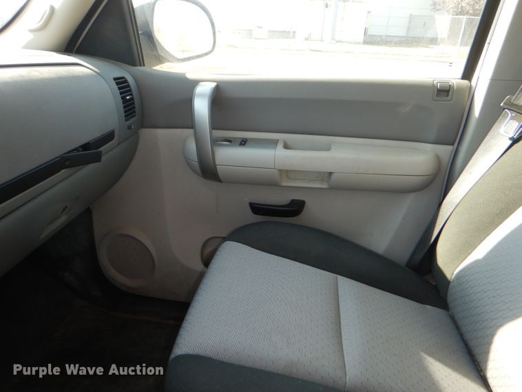 image for item DI2690 2008 Chevrolet Silverado 1500 Ext. Cab pickup truck