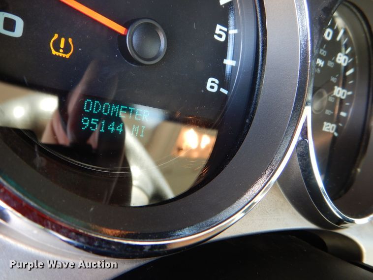 image for item DI2692 2008 Chevrolet Silverado 3500HD utility bed pickup truck