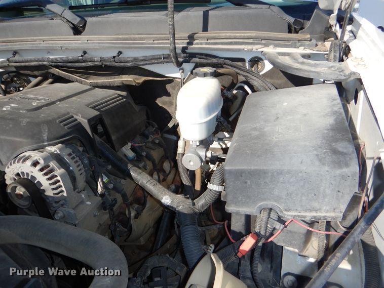 image for item DI2692 2008 Chevrolet Silverado 3500HD utility bed pickup truck