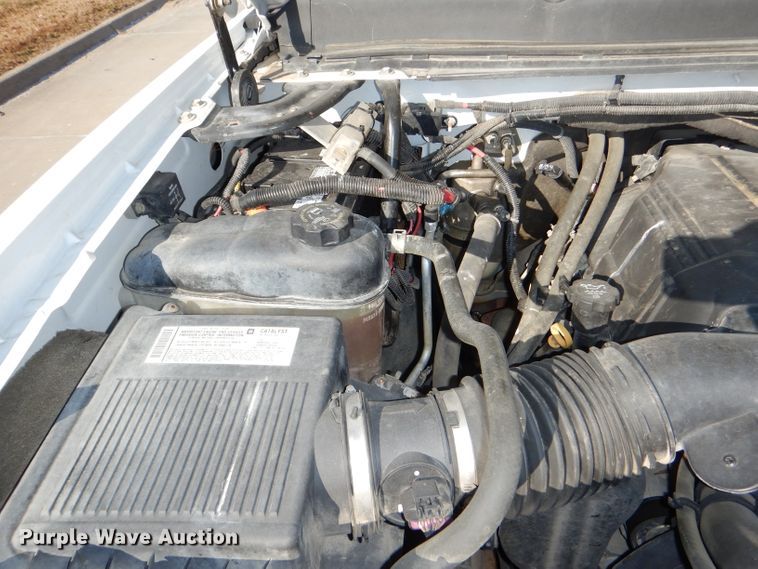 image for item DI2692 2008 Chevrolet Silverado 3500HD utility bed pickup truck