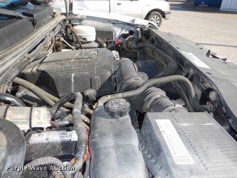 image for item DI2692 2008 Chevrolet Silverado 3500HD utility bed pickup truck