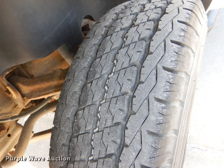 image for item DI2692 2008 Chevrolet Silverado 3500HD utility bed pickup truck