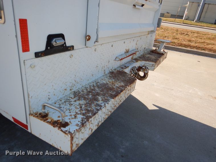 image for item DI2692 2008 Chevrolet Silverado 3500HD utility bed pickup truck