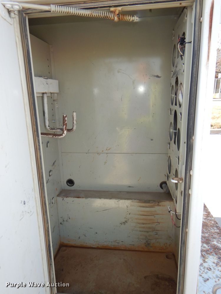 image for item DI2692 2008 Chevrolet Silverado 3500HD utility bed pickup truck