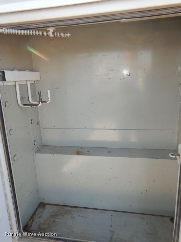 image for item DI2692 2008 Chevrolet Silverado 3500HD utility bed pickup truck