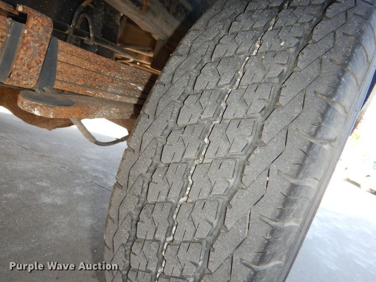 image for item DI2692 2008 Chevrolet Silverado 3500HD utility bed pickup truck