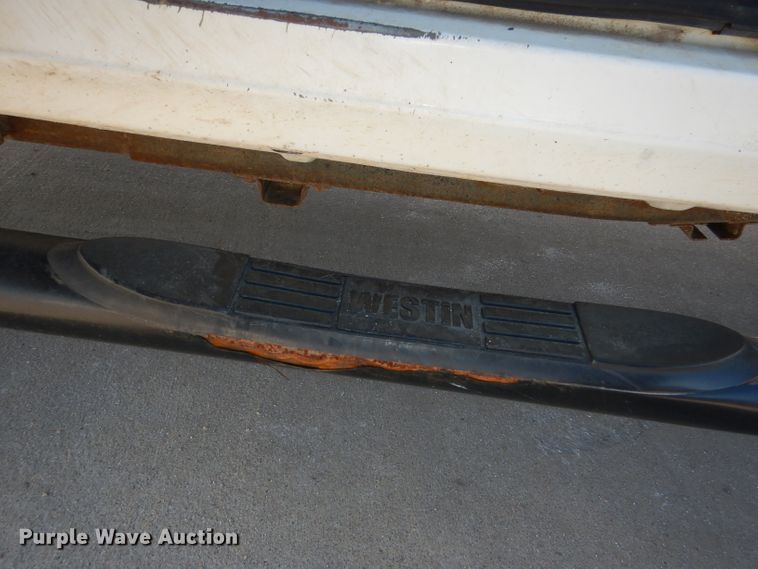 image for item DI2692 2008 Chevrolet Silverado 3500HD utility bed pickup truck