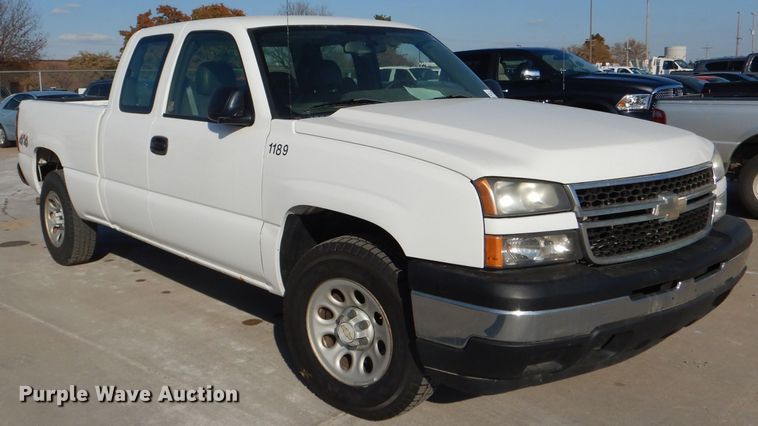 image for item DI2694 2006 Chevrolet Silverado 1500 Ext. Cab pickup truck
