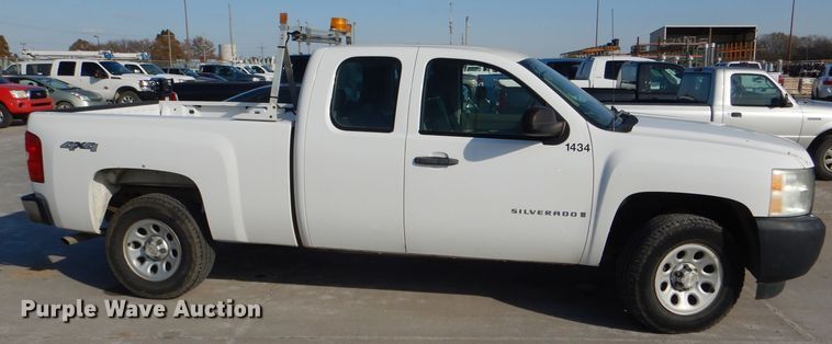 image for item DI2695 2008 Chevrolet Silverado 1500 Ext. Cab pickup truck