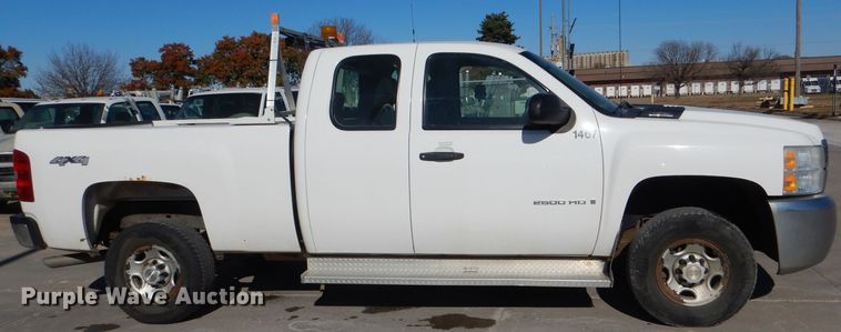 image for item DI2699 2008 Chevrolet Silverado 2500HD Ext. Cab pickup truck