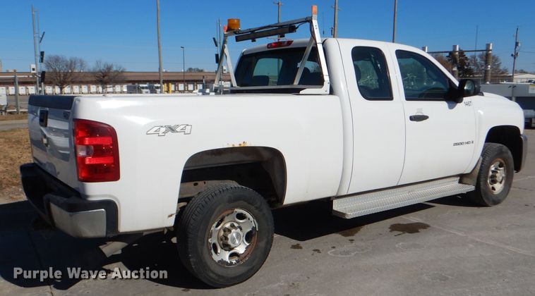 image for item DI2699 2008 Chevrolet Silverado 2500HD Ext. Cab pickup truck