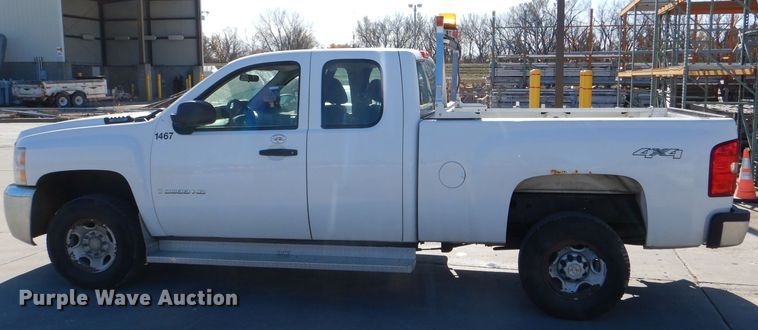 image for item DI2699 2008 Chevrolet Silverado 2500HD Ext. Cab pickup truck
