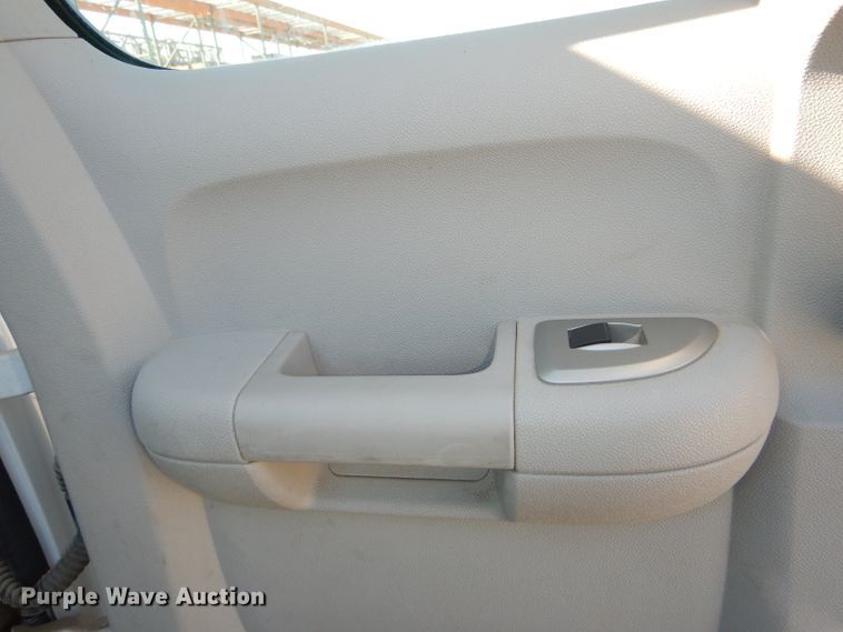 image for item DI2699 2008 Chevrolet Silverado 2500HD Ext. Cab pickup truck