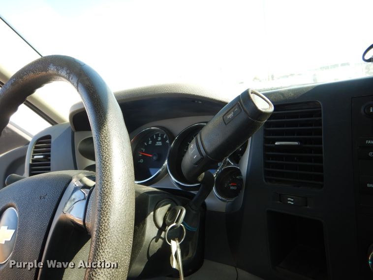 image for item DI2699 2008 Chevrolet Silverado 2500HD Ext. Cab pickup truck