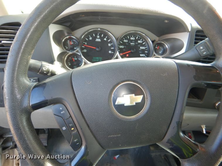 image for item DI2699 2008 Chevrolet Silverado 2500HD Ext. Cab pickup truck