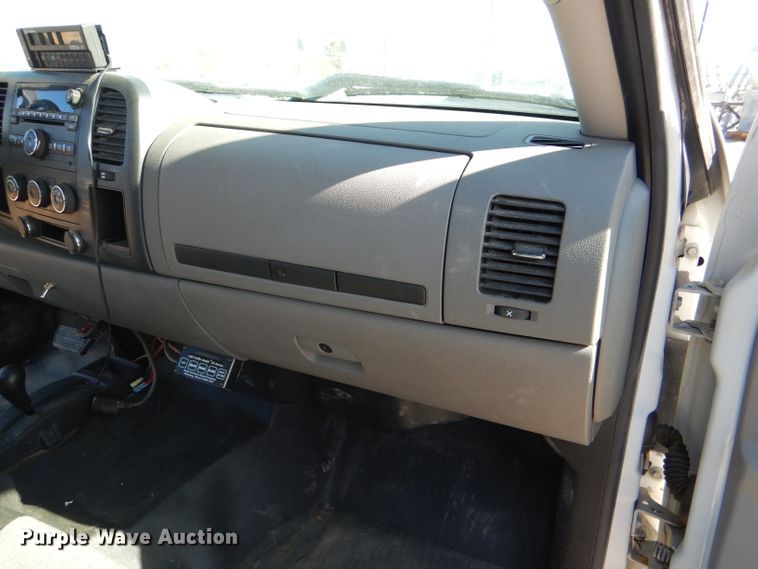 image for item DI2699 2008 Chevrolet Silverado 2500HD Ext. Cab pickup truck