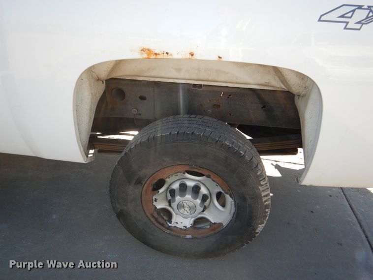image for item DI2699 2008 Chevrolet Silverado 2500HD Ext. Cab pickup truck