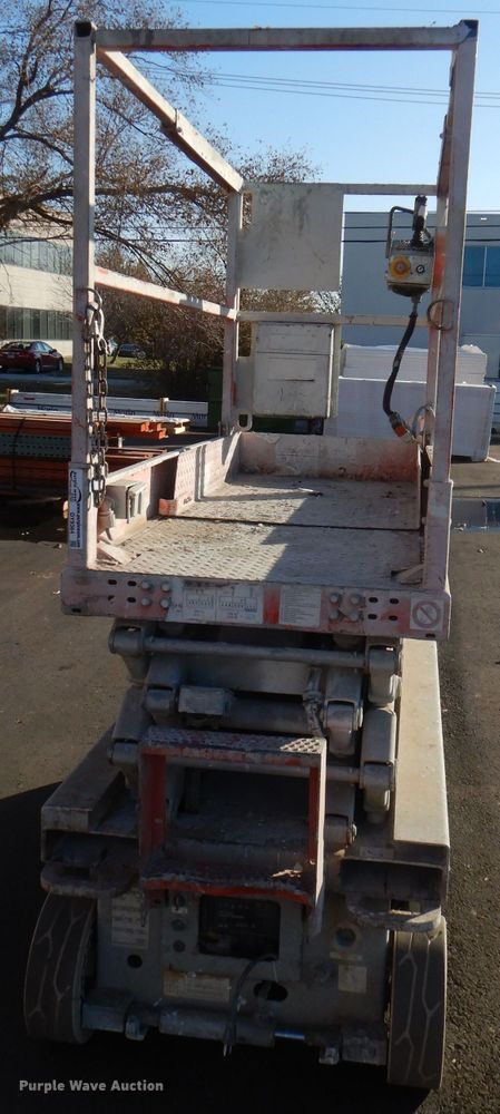 image for item DY9364 Skyjack SJIII 3219 scissor lift