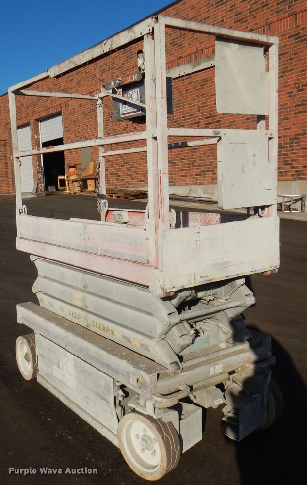 image for item DY9364 Skyjack SJIII 3219 scissor lift
