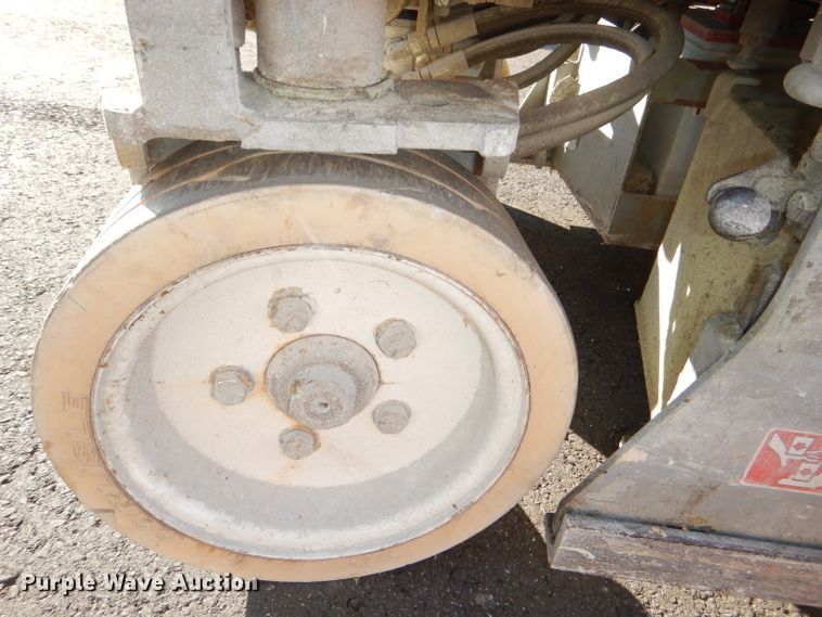 image for item DY9364 Skyjack SJIII 3219 scissor lift