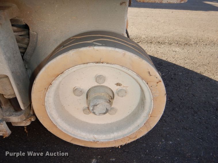 image for item DY9364 Skyjack SJIII 3219 scissor lift