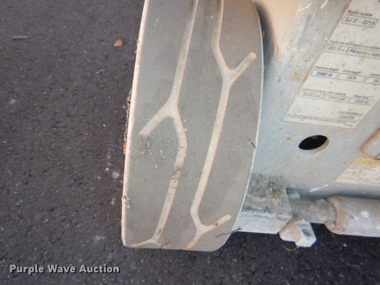 image for item DY9364 Skyjack SJIII 3219 scissor lift