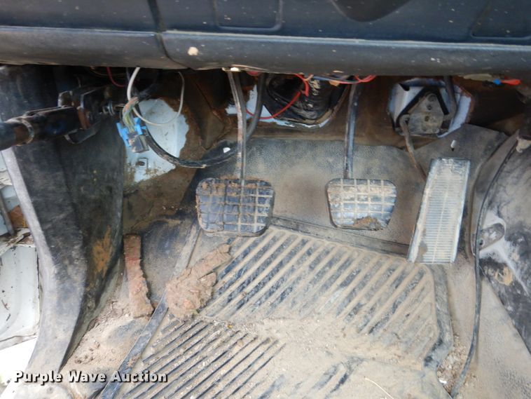 image for item EC9098 1995 Chevrolet Kodiak truck cab and chassis