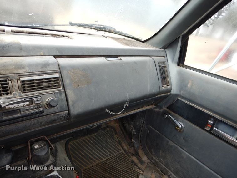 image for item EC9098 1995 Chevrolet Kodiak truck cab and chassis