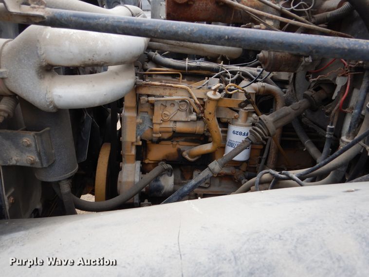 image for item EC9098 1995 Chevrolet Kodiak truck cab and chassis