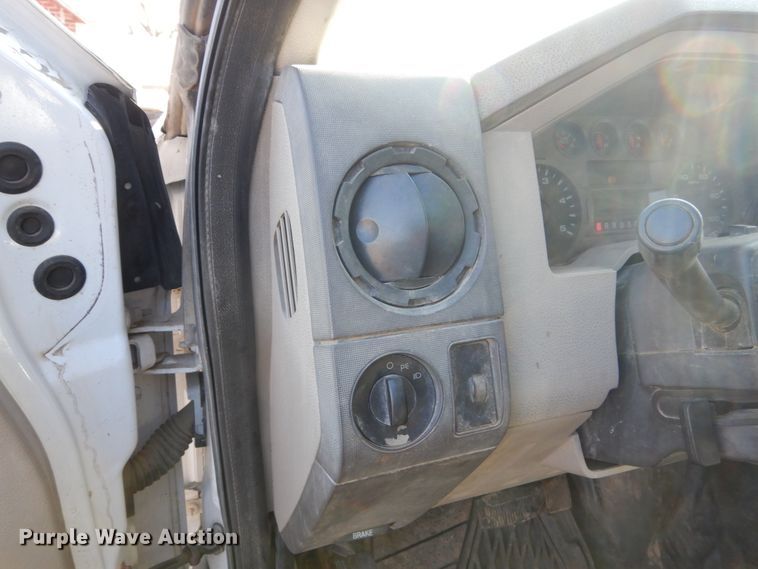 image for item EC9133 2008 Ford F550 Super Duty dump truck