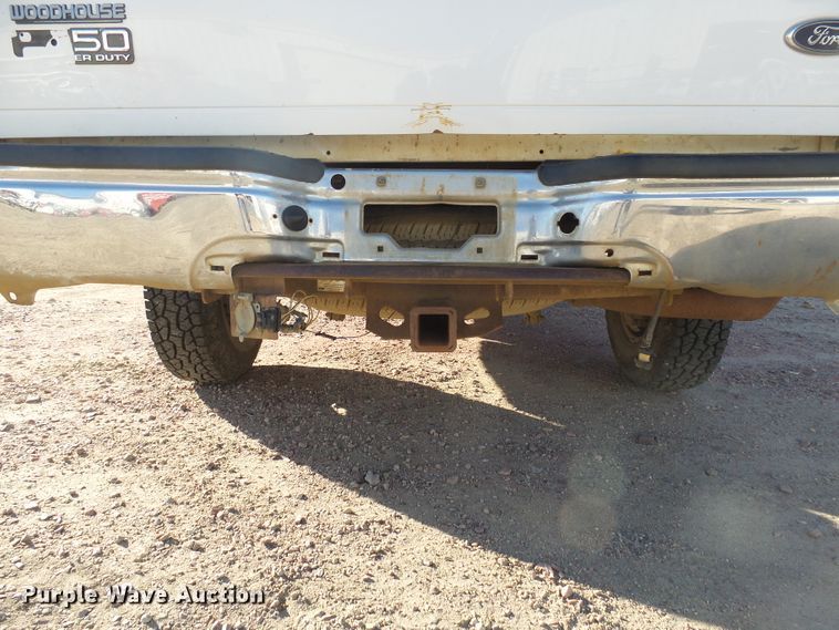 image for item EF9563 2001 Ford F250 Super Duty pickup truck