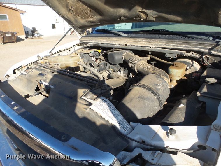 image for item EF9563 2001 Ford F250 Super Duty pickup truck