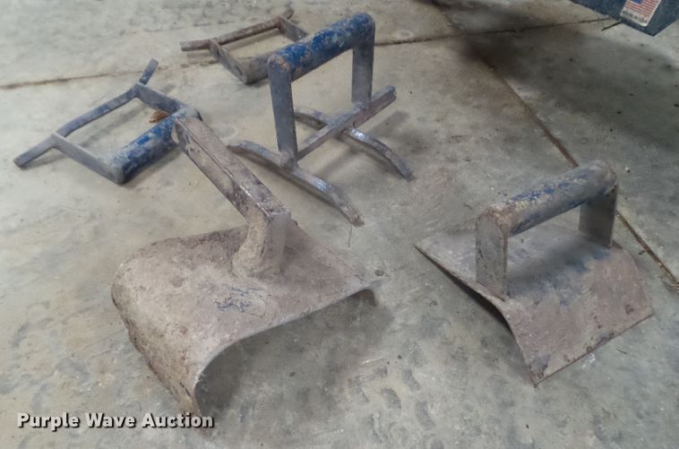 image for item EM9244 Lil Bubba curb machine