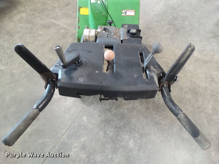 image for item EM9245 John Deere TRS27 snow blower