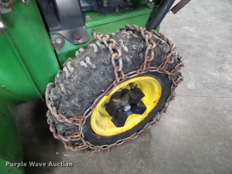 image for item EM9245 John Deere TRS27 snow blower