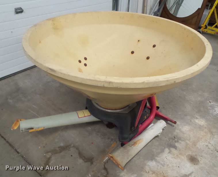 image for item EM9247 Vicon PS203 spreader