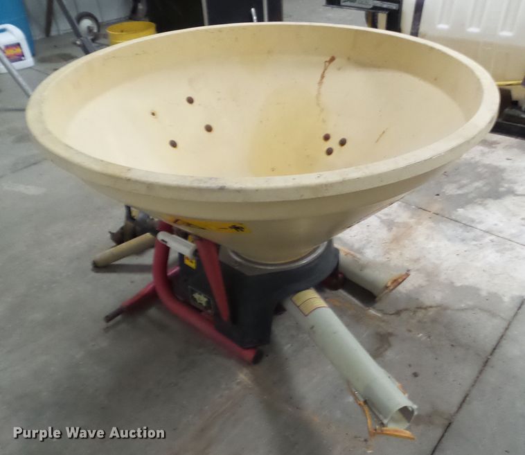 image for item EM9247 Vicon PS203 spreader