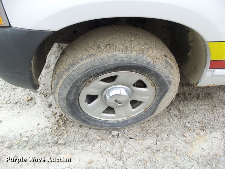 image for item EM9249 2003 Ford Explorer XLS SUV