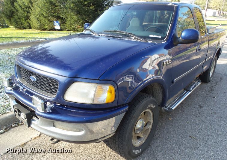 image for item EM9856 1997 Ford F150 SuperCab pickup truck
