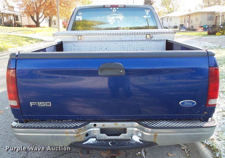 image for item EM9856 1997 Ford F150 SuperCab pickup truck